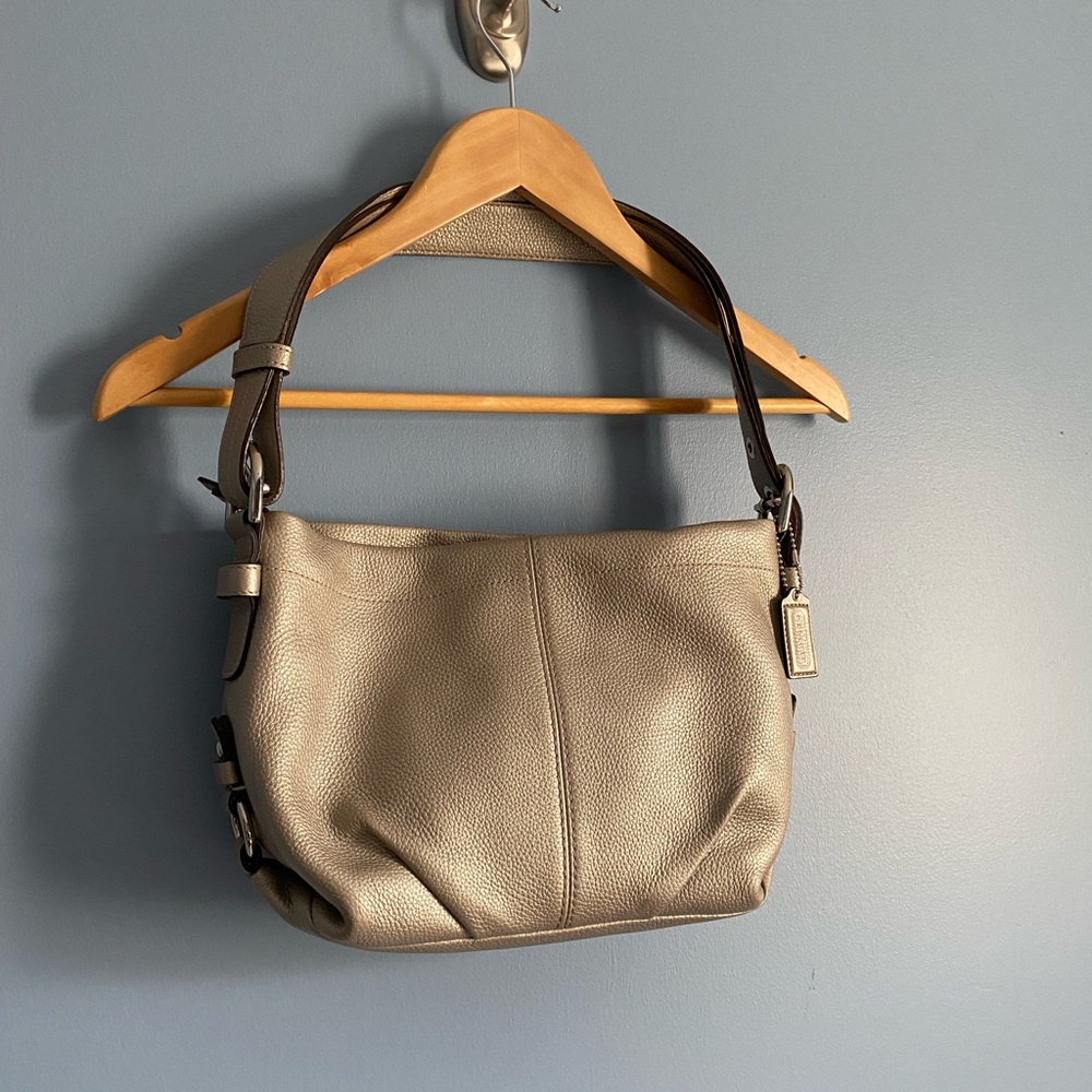 Authentic Coach Classic Leather Bag in Pewter shoulder or crossbody